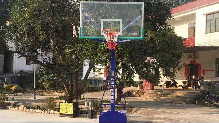 箱式篮球架多少钱