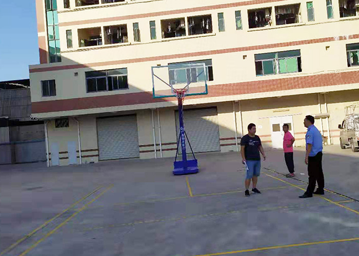 可移动篮球架价钱