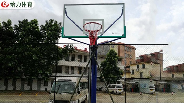 厂家直销篮球架