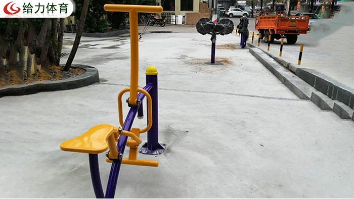 公园健身器材