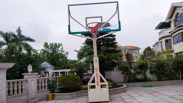 移动篮球架价格