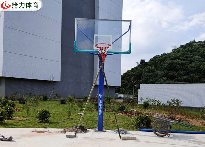 篮球架多少钱