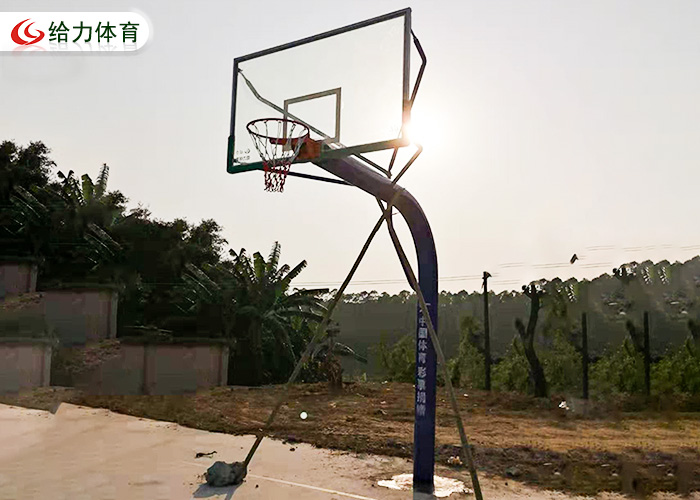篮球架