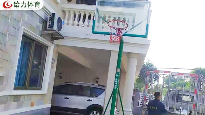 移动篮球架价格
